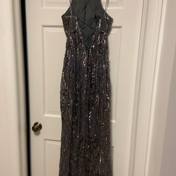 Elegant evening dress, wore only once, size M - Picture 3 of 5